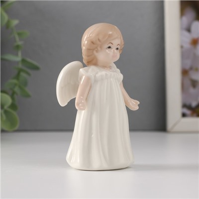 Сувенир керамика "Девочка-ангел в белом платье с рюшами"  5,2х4х10 см