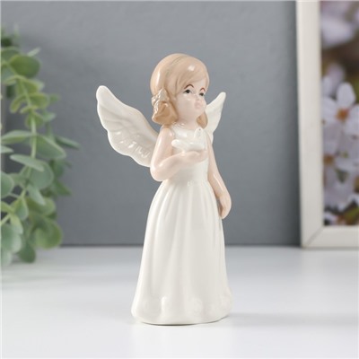 Сувенир керамика "Девочка-ангел с белой голубкой в руке" 11,7х7х4 см