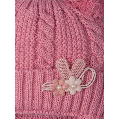 Шапка вязаная для девочки с двумя бубончиками на завязках, на отвороте два цветочка, тускло-розовый