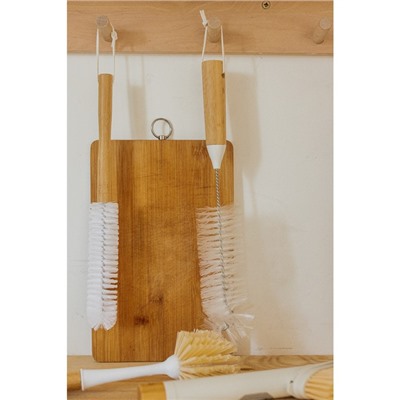 Ёрш для посуды Доляна Meli, 34×6 см, бамбуковая ручка, замшевая петелька