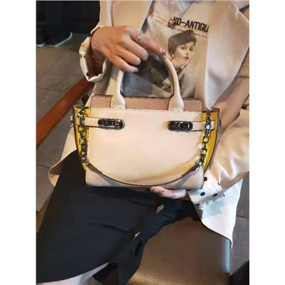 Кожаная женская сумка-портфель, цвет молочный с жёлтым и бежевым